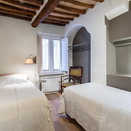 Casatorre Dei Leoni Dimora Storica Bed and Breakfast