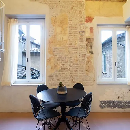 Casatorre Dei Leoni Dimora Storica Bed and Breakfast